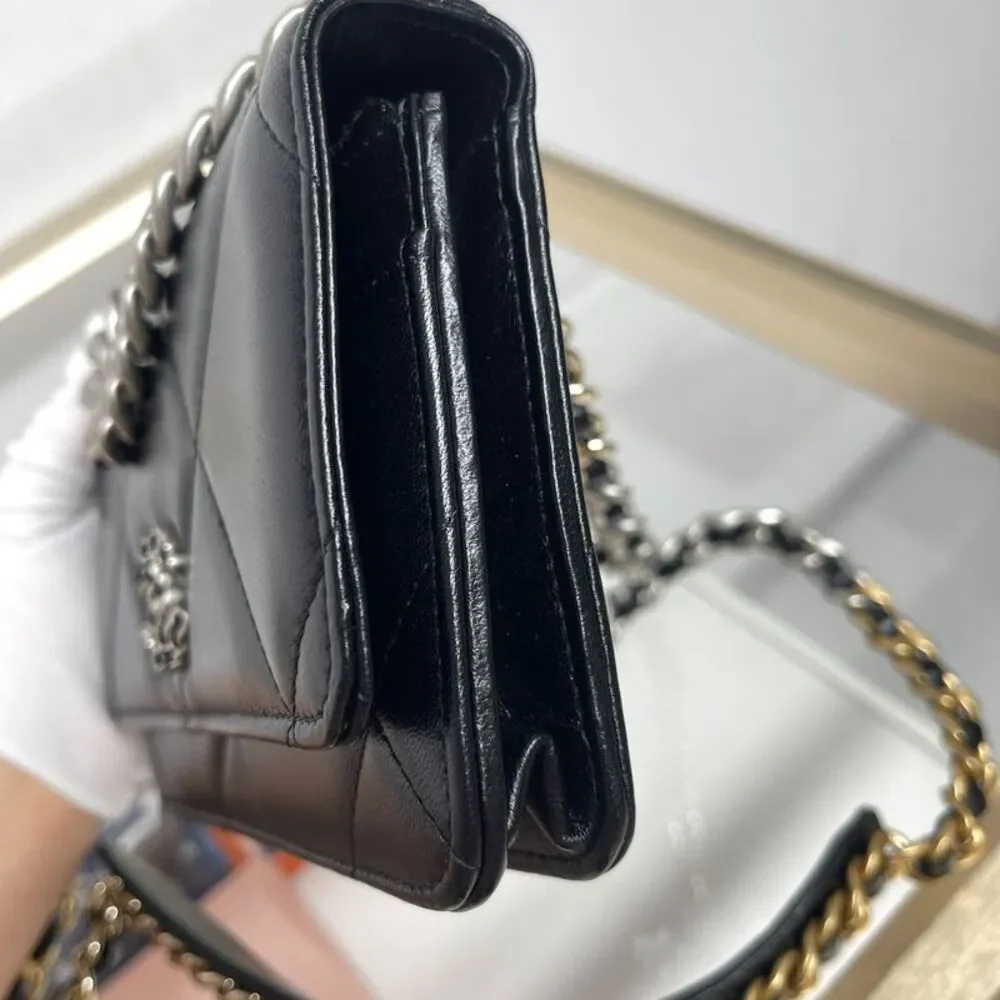 Chanel Women Pre-Loved Bag Very Good Condition